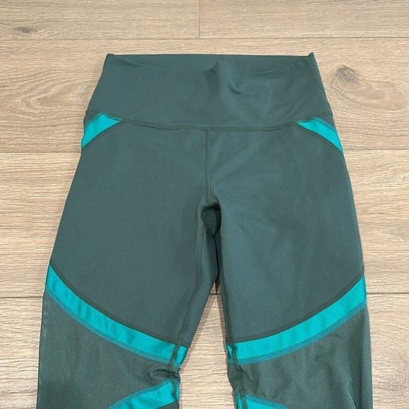 FABLETICS Sycamore Ivy Shine Define PowerHold High Waist Active Leggings Size S - Picture 4 of 13